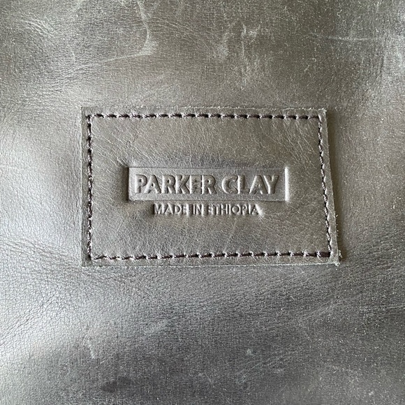 Parker Clay Bundle! Eden Tote GUC and Brand New Guzo Utility Pouch in Black - Picture 6 of 16